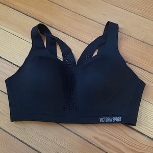 Victoria's Secret Victoria Sport Bra